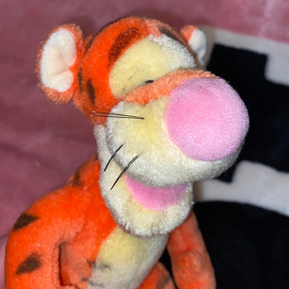 Vintage Disney Tigger Gund Stuffed Animal